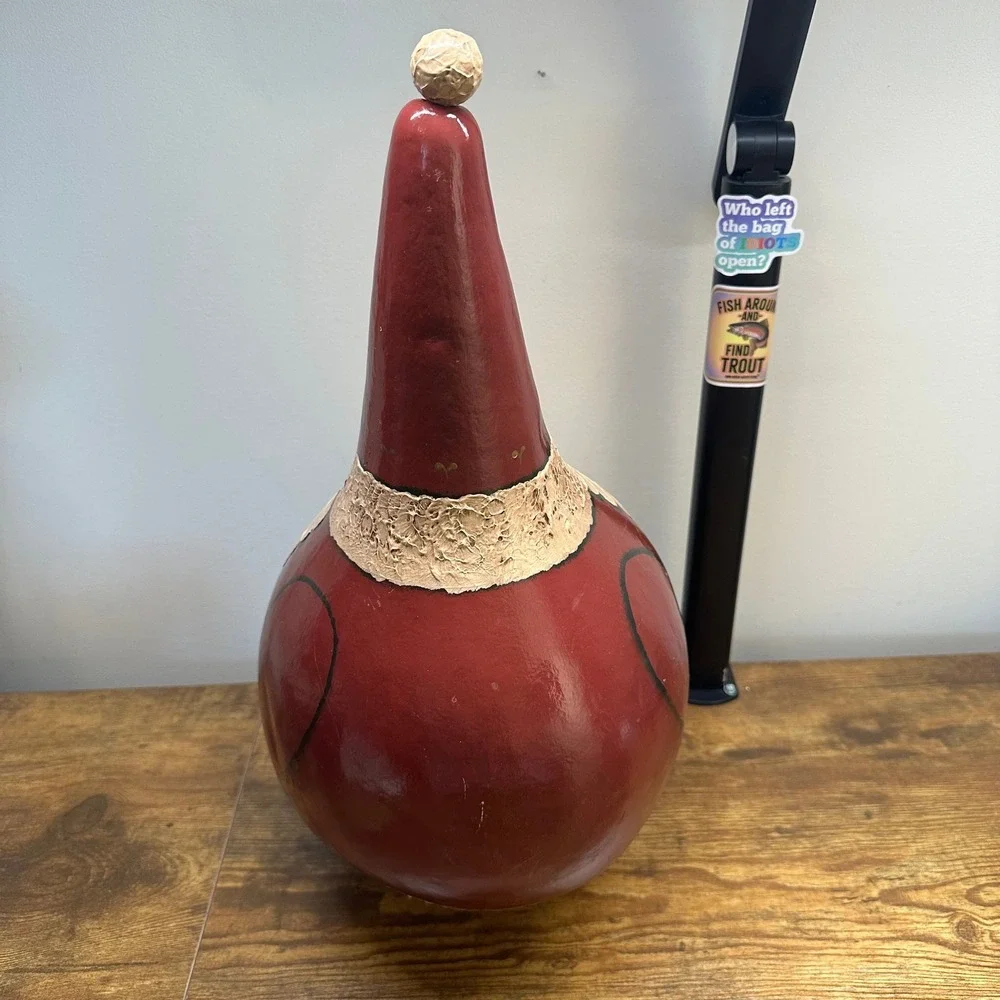 Handcrafted Santa Claus Painted Gourd Folk Art Christmas Decor Heart Wood Base‎